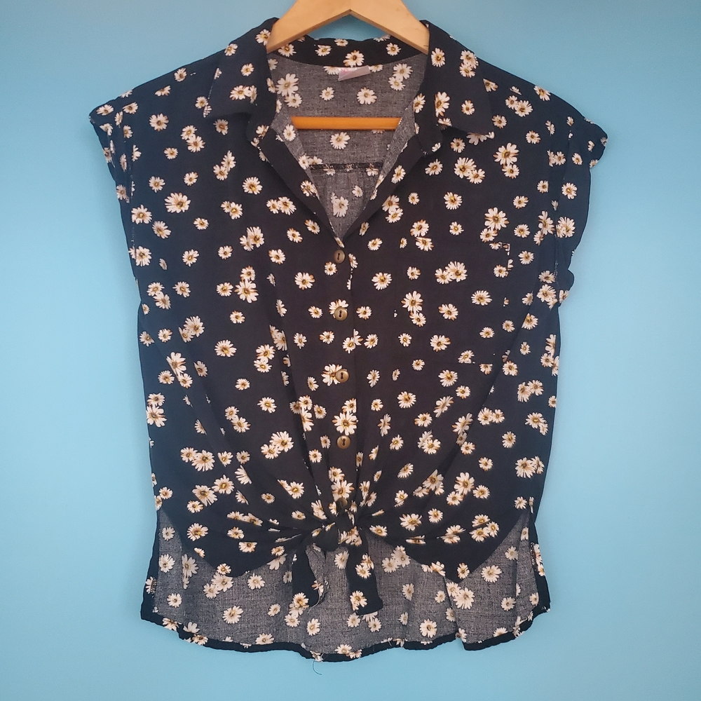 NOBO No Boundaries Blouse Size Medium Black Floral Tie Top
